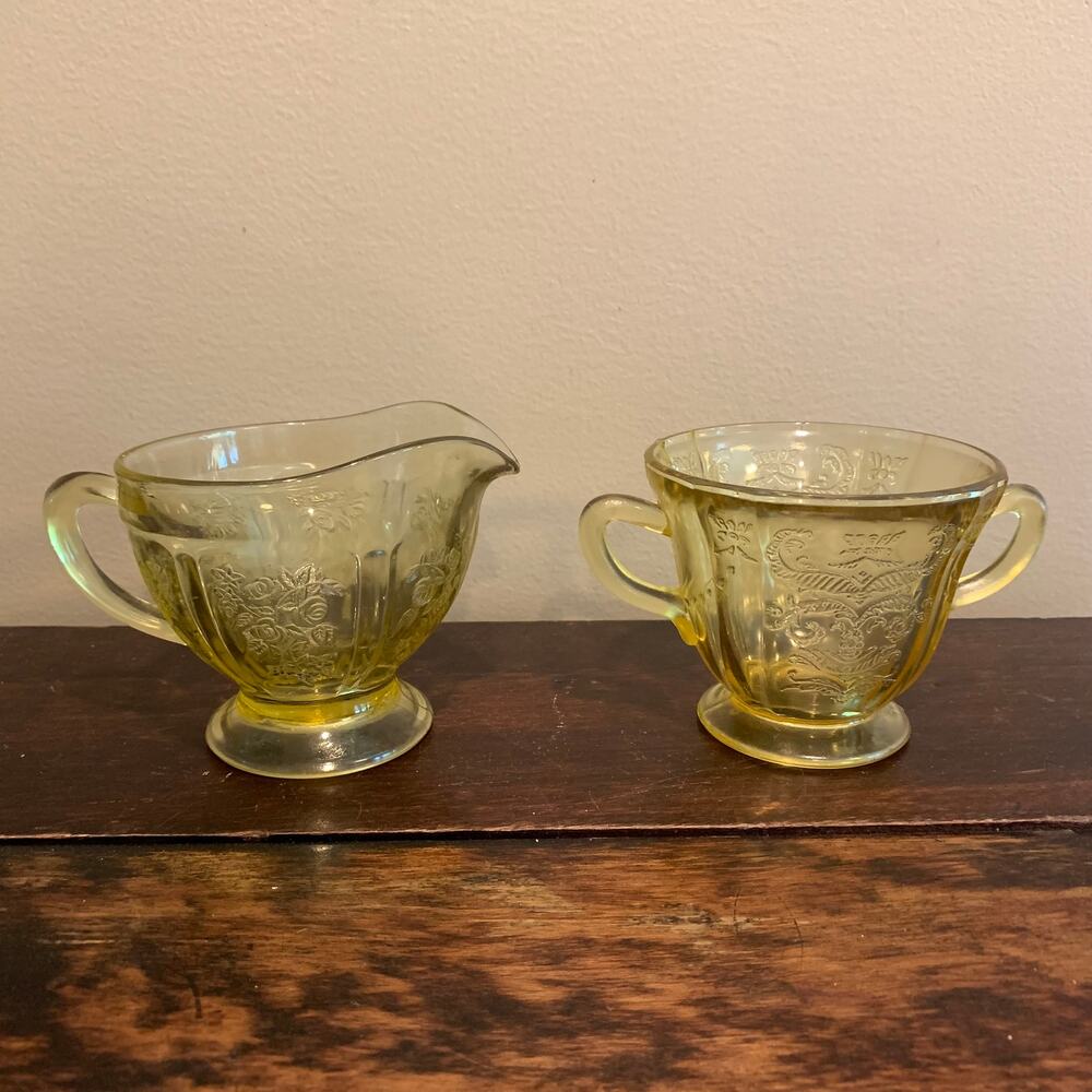 Depression Era Indiana Federal Glass mismatched creamer & sugar set yellow/amber